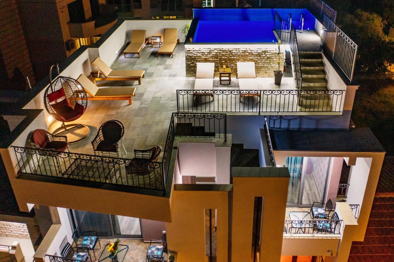De Lux Apartments Luka Bar Exteriör bild